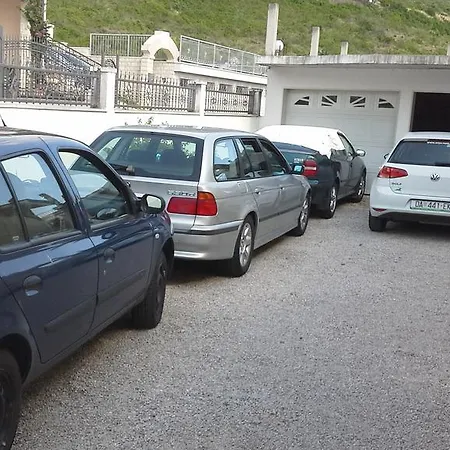 Anini Dvori Apartamento